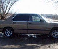 BMW 5 серия 1987 E28 Седан 520i 4MT (125 л.с.) в разборе