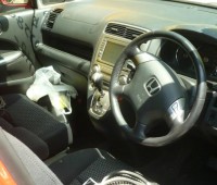 Honda Stream 2001 I Минивэн 2.0 AT (154 л.с.) в разборе
