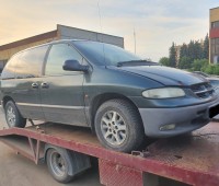 Chrysler Voyager 1999 III Минивэн 3.3 AT (156 л.с.) в разборе