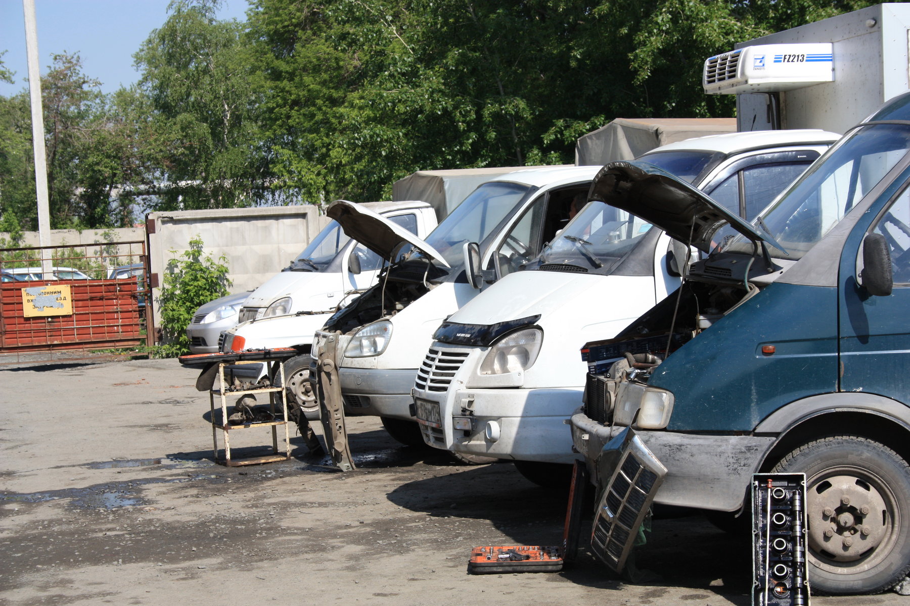 крыша с люком марк 2 100. разбор иномарок краснодарский край. авторазборка машина. дюртюли село иванаево промзона. авторазбор бугульма.